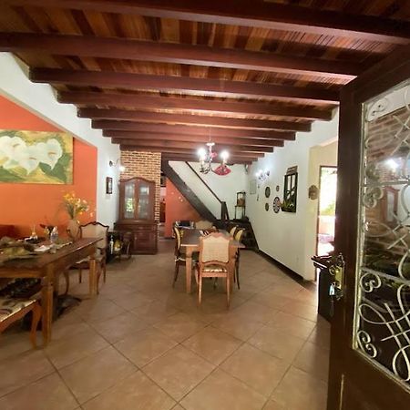 Lumiar Chale Colonial Lareira Deck Para Beira Rio Particular E Reservado Area De Lazer Pertinho Centro Do Bairro المظهر الخارجي الصورة
