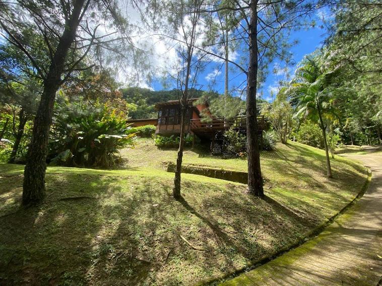 Lumiar Chale Colonial Lareira Deck Para Beira Rio Particular E Reservado Area De Lazer Pertinho Centro Do Bairro المظهر الخارجي الصورة